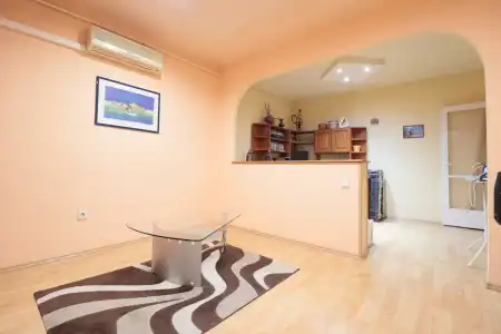 eladó lakás, Orosháza
