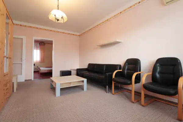 Eladó lakás, Orosháza 2 szoba 59 m² 20.5 M Ft