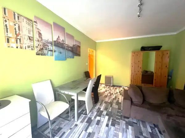 Eladó lakás, Oroszlány 3 szoba 64 m² 26.5 M Ft
