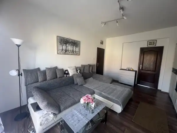 Eladó lakás, Oroszlány 2 szoba 53 m² 33.99 M Ft