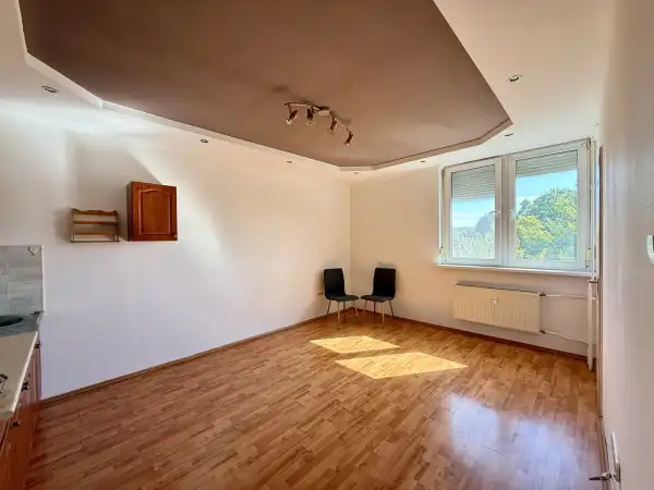 Eladó lakás, Oroszlány 1 szoba 27 m² 27.8 M Ft