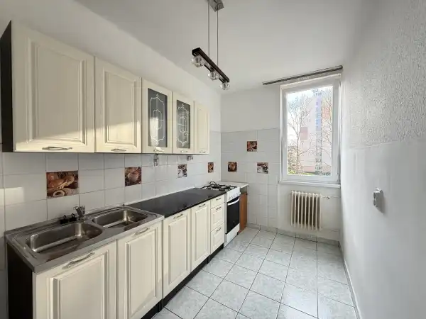 Eladó lakás, Oroszlány 2 szoba 50 m² 33.5 M Ft