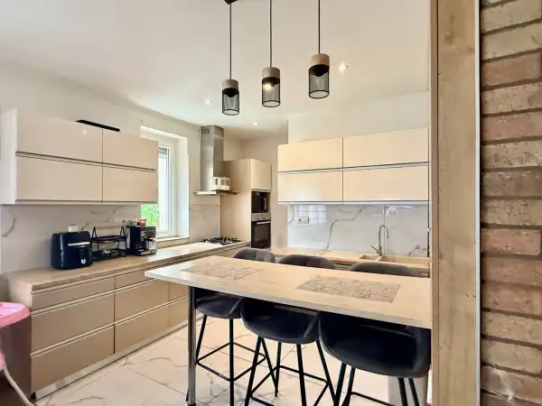 Eladó lakás, Oroszlány 2+2 szoba 58 m² 38.5 M Ft