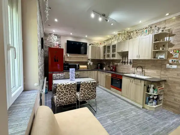 Eladó lakás, Oroszlány 2+1 szoba 51 m² 38.4 M Ft