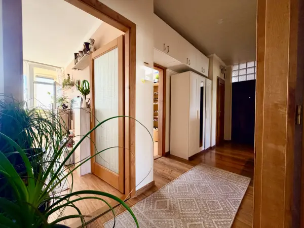 Eladó lakás, Oroszlány 3 szoba 68 m² 43.9 M Ft