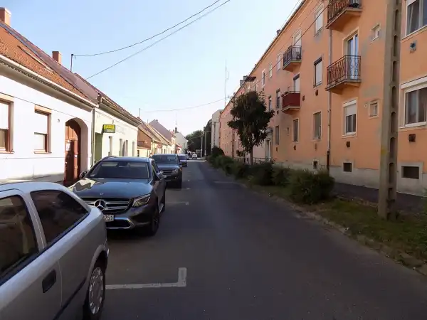 Eladó lakás, Pápa 2 szoba 50 m² 27.9 M Ft