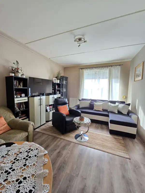 Eladó lakás, Pécs 1 szoba 37 m² 42.99 M Ft