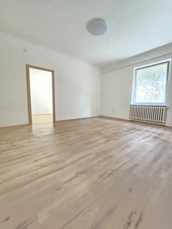 Eladó lakás, Pécs 2 szoba 52 m² 26.99 M Ft