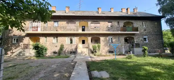 Eladó lakás, Petőfibánya 2 szoba 55 m² 23.7 M Ft
