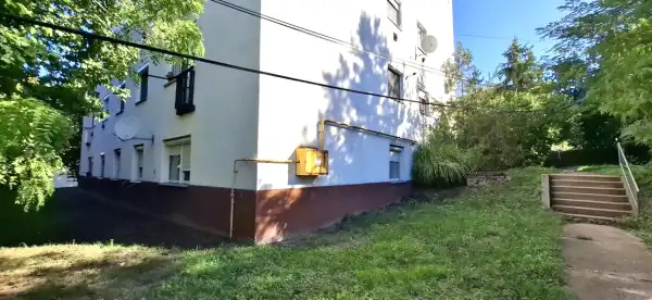 Eladó lakás, Petőfibánya 2+1 szoba 63 m² 35 M Ft