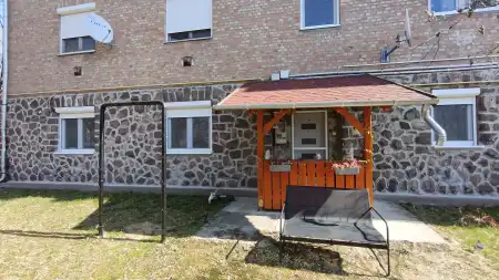 eladó lakás, Petőfibánya