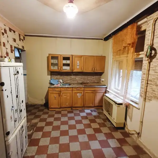 Eladó lakás, Salgótarján 2 szoba 56 m² 12.8 M Ft