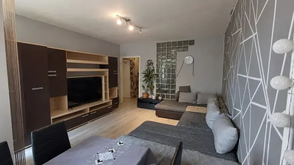 Eladó lakás, Salgótarján 1+2 szoba 55 m² 19.9 M Ft