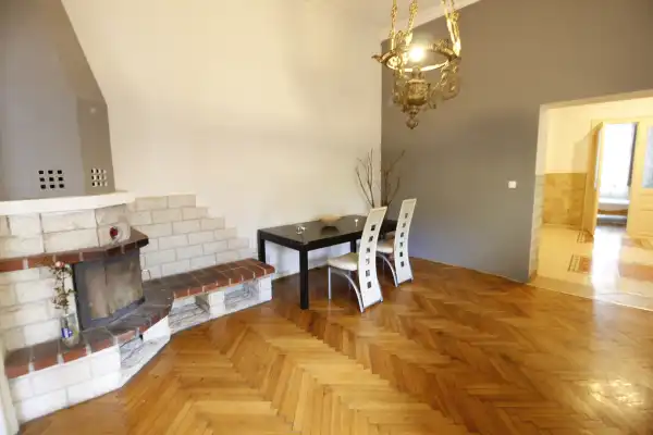 Eladó lakás, Sopron 5 szoba 213 m² 116 M Ft