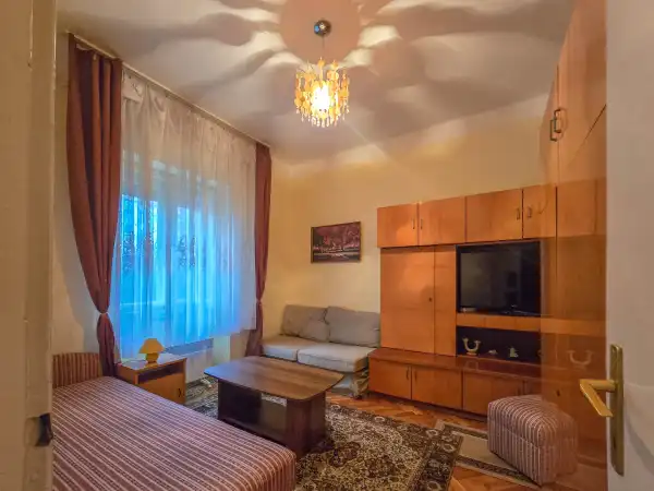 Eladó lakás, Sopron 2 szoba 74 m² 68 M Ft