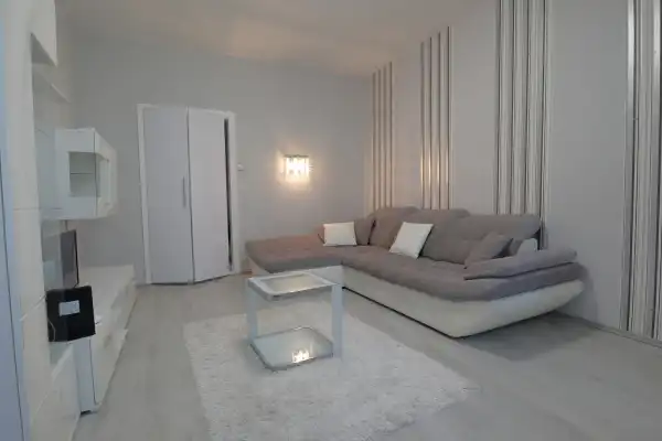Eladó lakás, Szeged 1+1 szoba 44 m² 57.9 M Ft