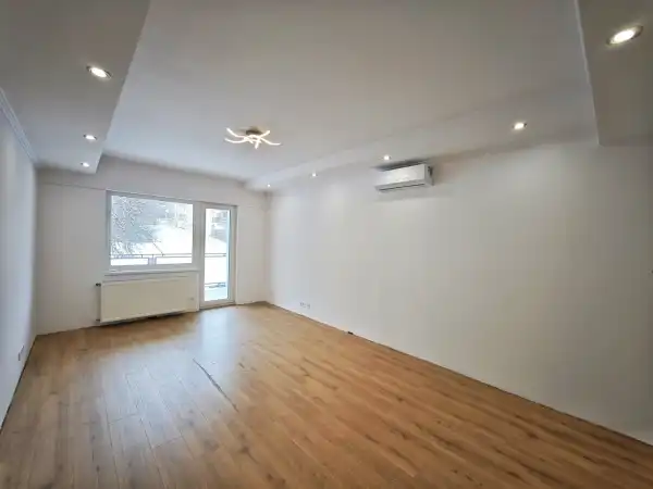 Eladó lakás, Szeged 2+1 szoba 60 m² 73 M Ft