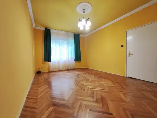 Eladó lakás, Szeged 3+1 szoba 91 m² 67.4 M Ft