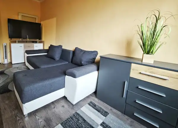 Eladó lakás, Szeged 2 szoba 49 m² 38.9 M Ft
