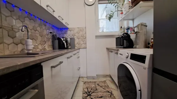 Eladó lakás, Székesfehérvár 2+1 szoba 57 m² 54.9 M Ft