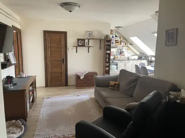 Eladó lakás, Székesfehérvár 5 szoba 102 m² 79.9 M Ft