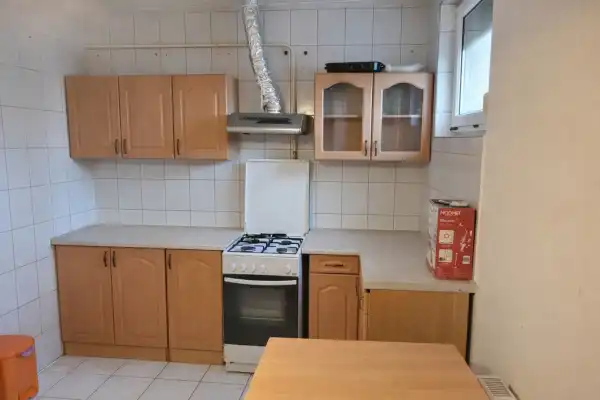 Eladó lakás, Székesfehérvár 3 szoba 72 m² 45 M Ft