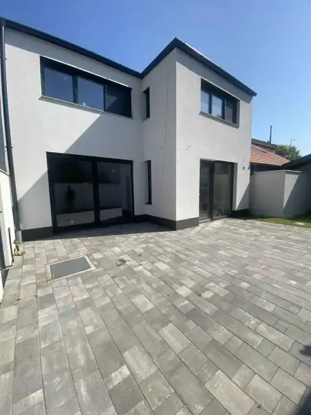 Eladó lakás, Szentendre 4 szoba 128 m² 129 M Ft
