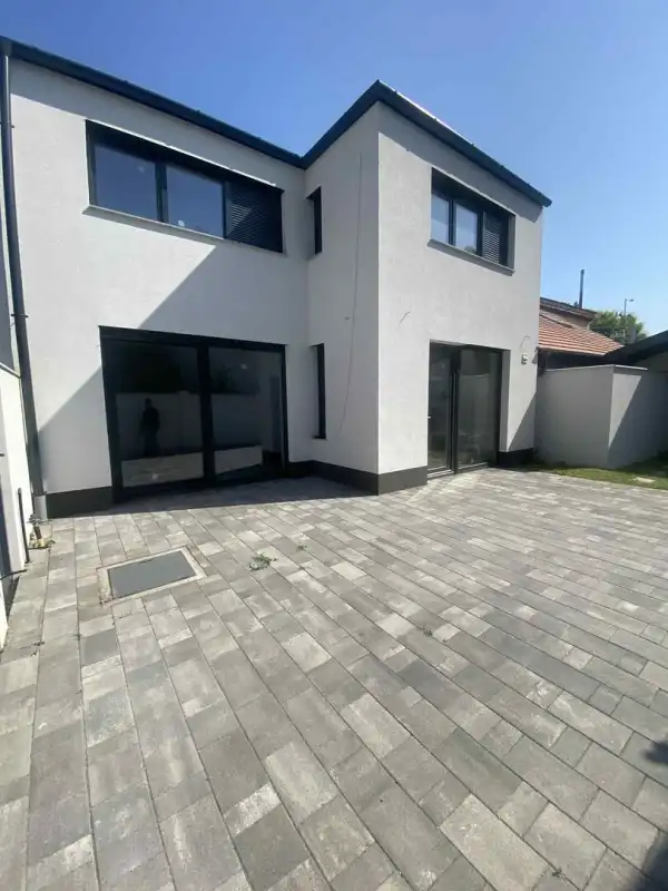 Eladó lakás, Szentendre 4 szoba 128 m² 129 M Ft