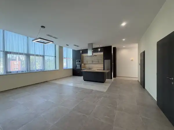 Eladó lakás, Szigetszentmiklós 4+1 szoba 128 m² 113.92 M Ft