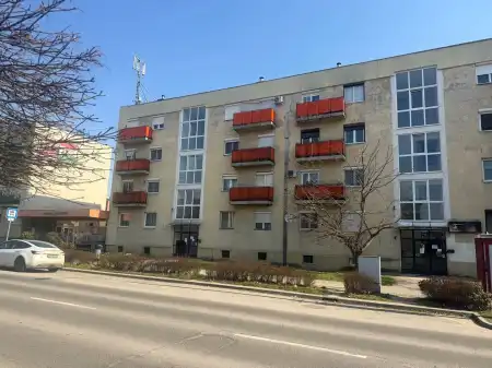 eladó lakás, Tatabánya