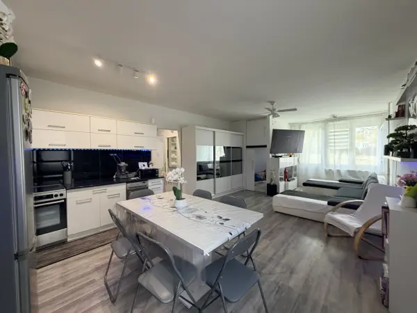 Eladó lakás, Tatabánya 2+1 szoba 66 m² 45.8 M Ft