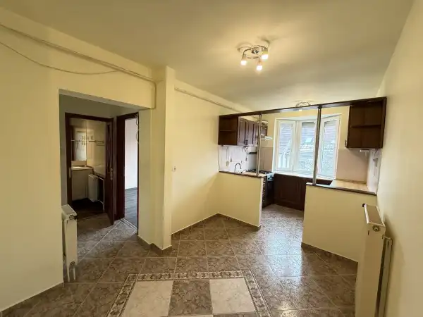 Eladó lakás, Vác 2 szoba 56 m² 61 M Ft