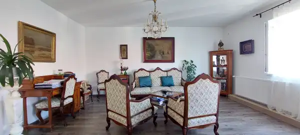 Eladó lakás, Vác 3 szoba 95 m² 78.8 M Ft