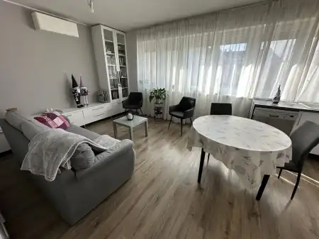 Eladó lakás, Vác 3 szoba 103 m² 139 M Ft