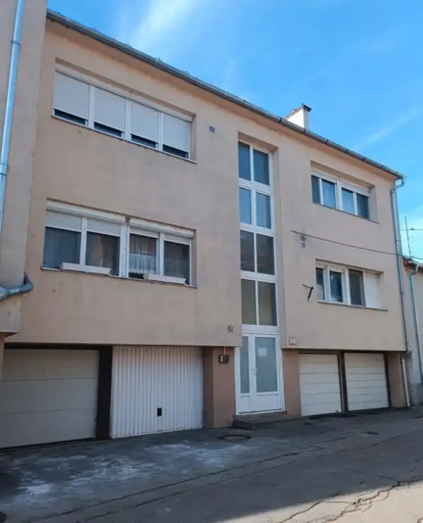 Eladó lakás, Vác 3+1 szoba 105 m² 109.9 M Ft + Áfa