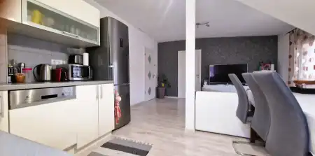 eladó lakás, Vác