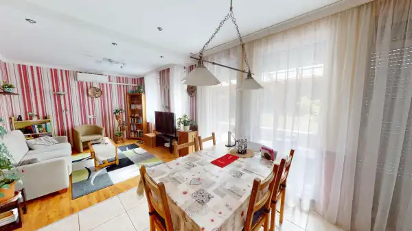 Eladó lakás, Vác 1+3 szoba 70 m² 110 M Ft