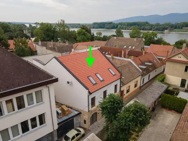 Eladó lakás, Vác 2 szoba 51 m² 76.5 M Ft