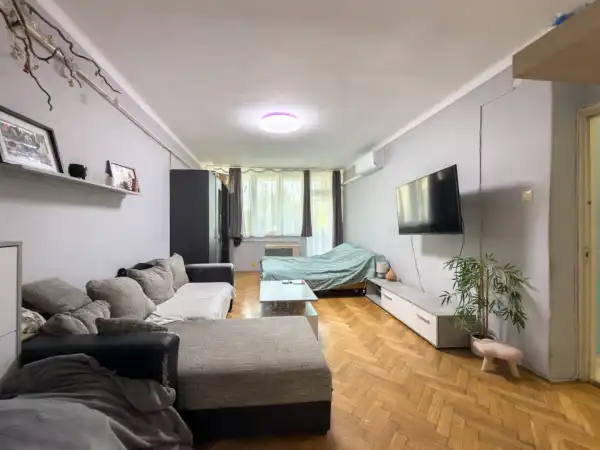 Eladó lakás, Vác 2 szoba 57 m² 59.5 M Ft