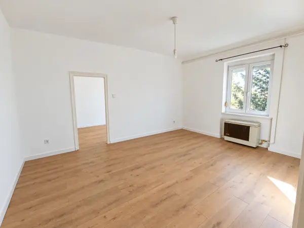 Eladó lakás, Veszprém 2 szoba 54 m² 59.5 M Ft