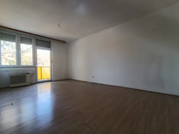 Eladó lakás, Veszprém 2 szoba 54 m² 53.9 M Ft