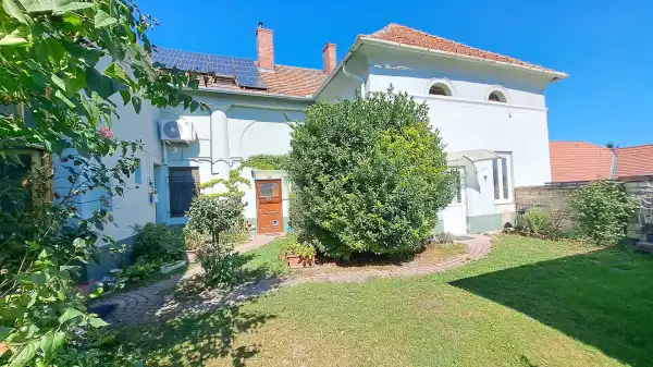Eladó lakás, Veszprém 3 szoba 79 m² 84.5 M Ft