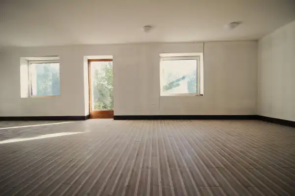Eladó melegkonyhás vendéglátóegység, Sarkad 100 m² 9.9 M Ft