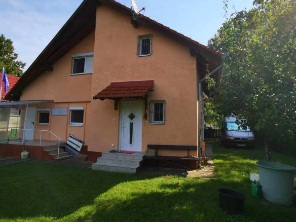 eladó nyaraló, Balatonkeresztúr