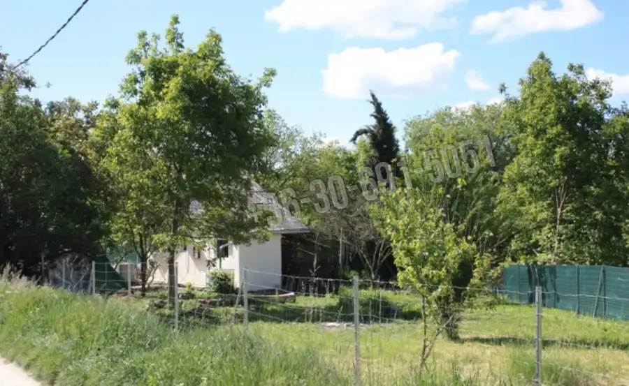 eladó nyaraló, Biatorbágy