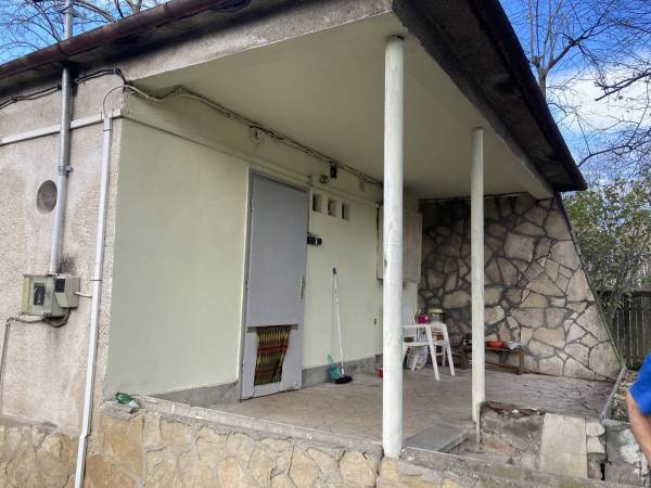 eladó nyaraló, Budakalász