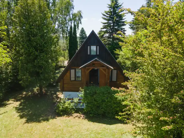Eladó nyaraló, Diósjenő 1+2 szoba 47 m² 49 M Ft