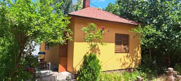 Eladó nyaraló, Dunavecse 2 szoba 56 m² 16.99 M Ft