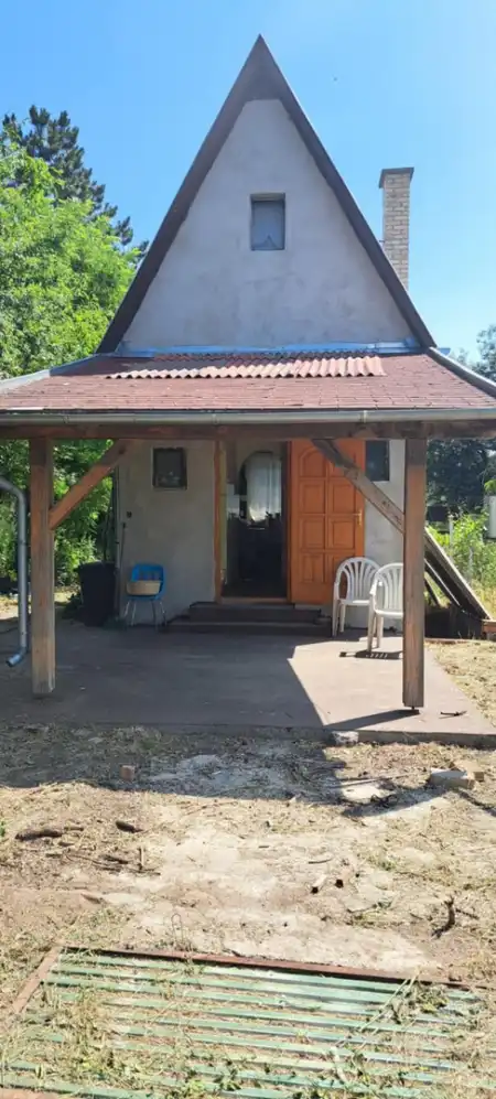 Eladó nyaraló, Kulcs 1+1 szoba 25 m² 13.5 M Ft