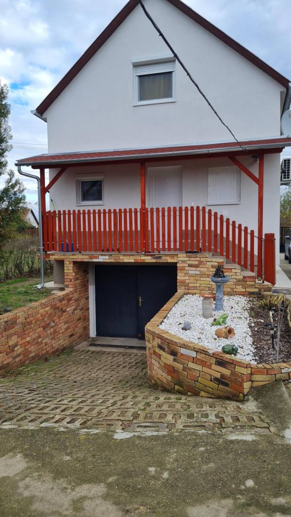 eladó nyaraló, Kulcs